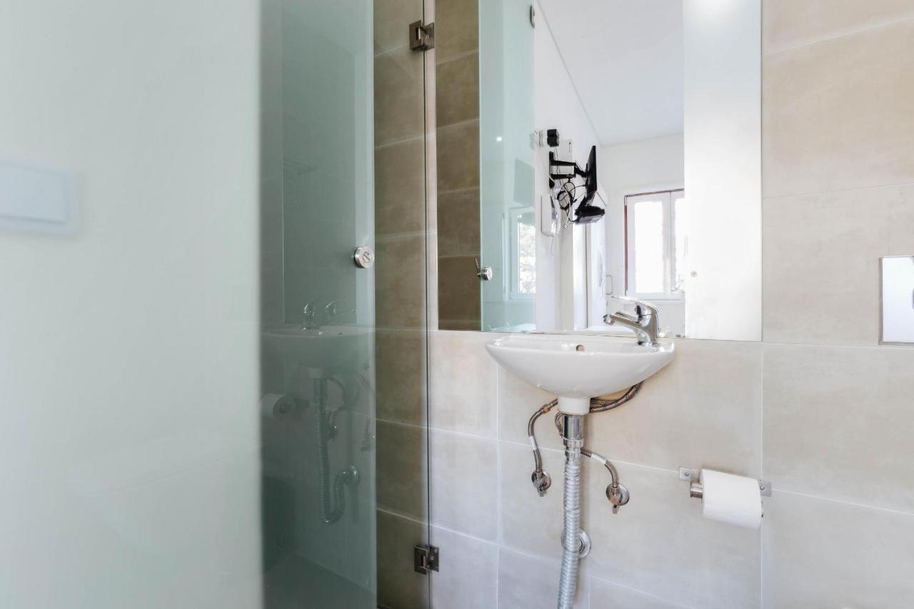 Rent4Rest Lisbon Downtown Tiny Studio Apartments Exterior foto